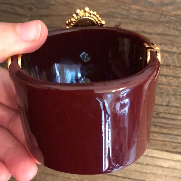 SOLD Chanel Runway Feather Cuff bracelet - Picture 6 of 8